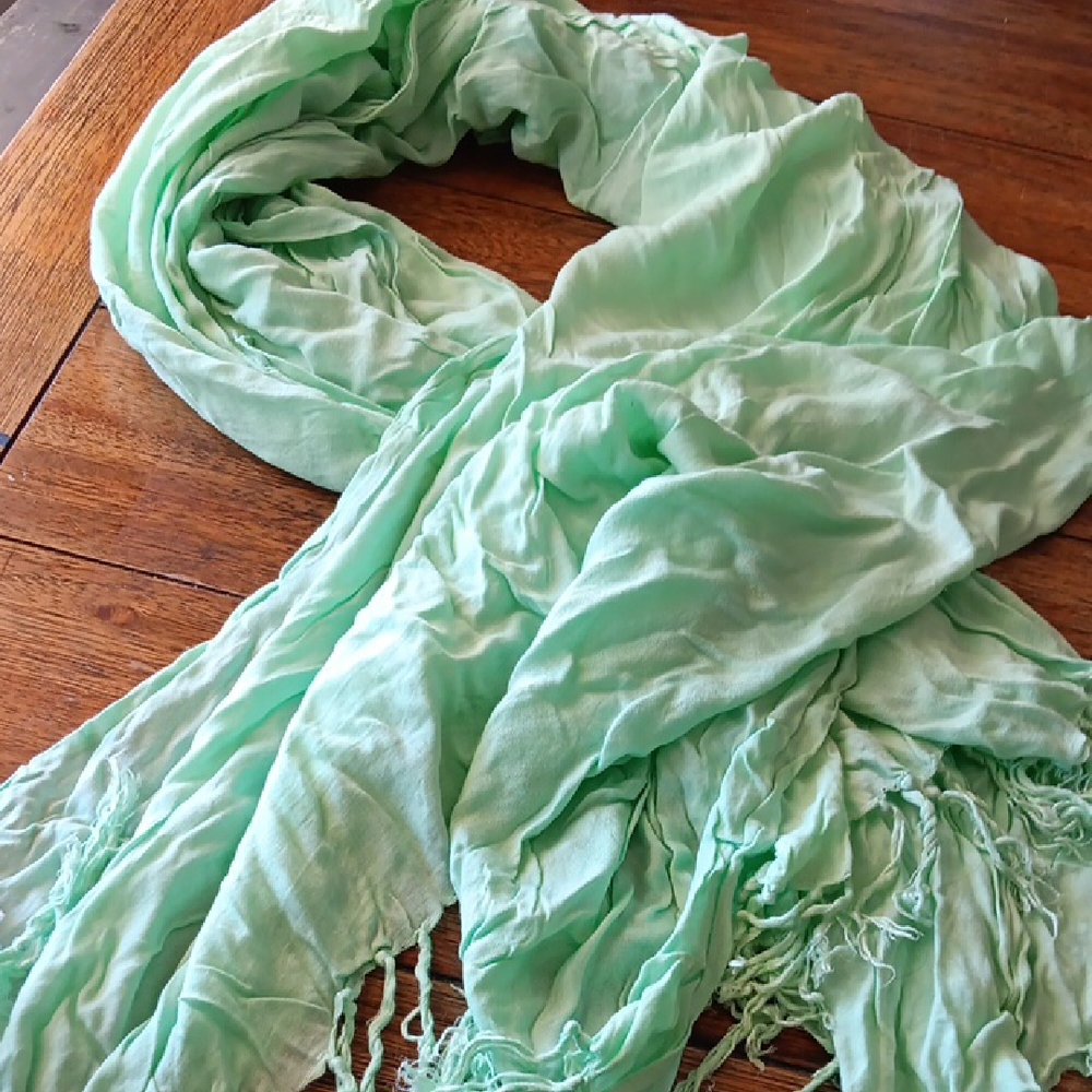 Alegre Light Green Scarf